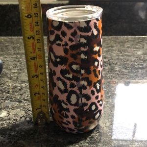 ⭐️SALE 3/$10⭐️Hot/ cold insulated cup - NWOT